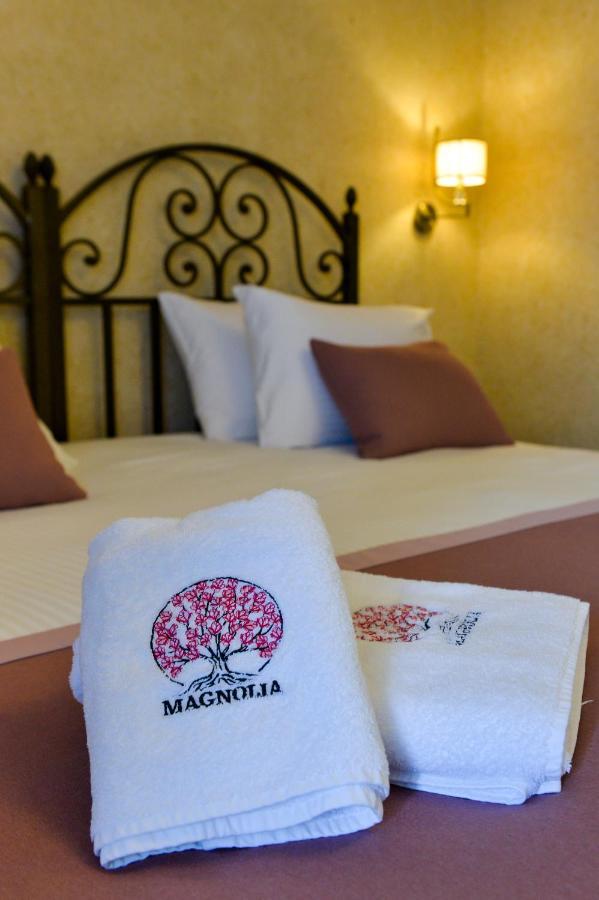 Hotel Magnolia In The City Centre 쿠타이시 외부 사진